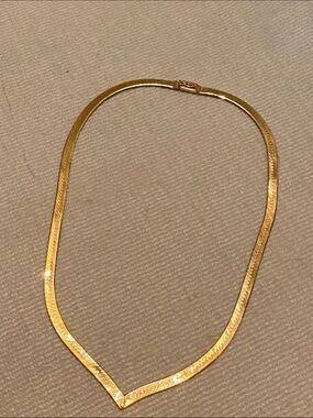 14 K Solid Italian Gold  V-Front Herringbone Necklace - Women Jewelry
